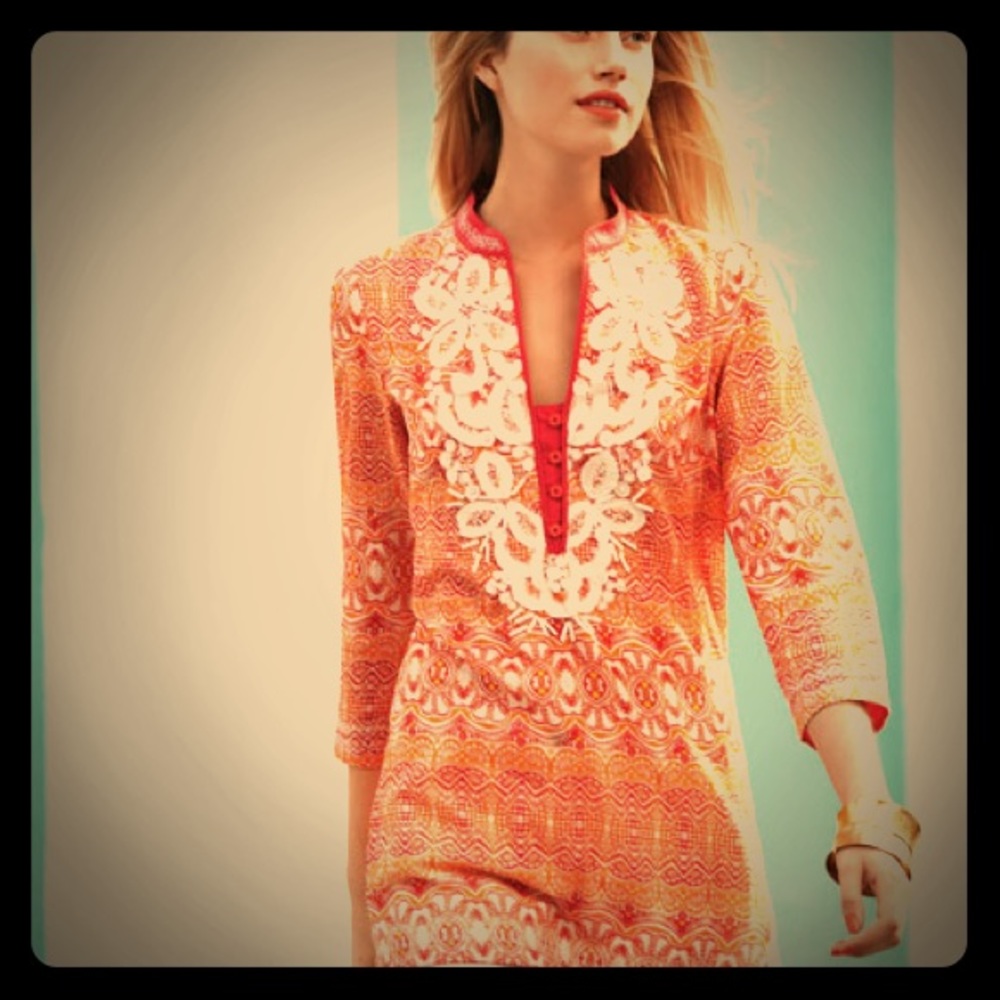 INDIKKA EMBROIDERED TUNIC SIZE XL